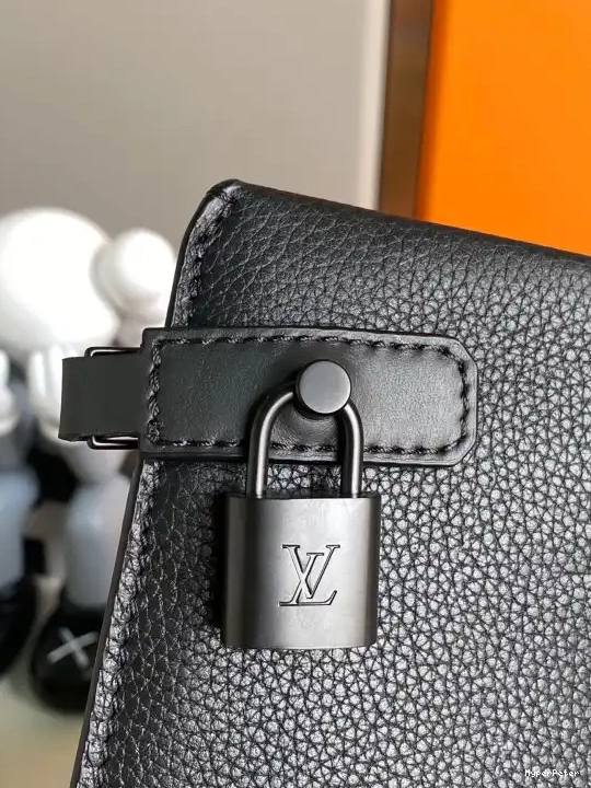 LOUIS TOTE VUITTON 0311