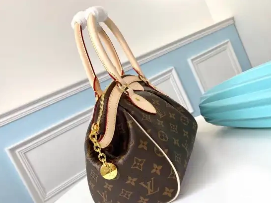 LOUIS VUITTON TIVOLI 0316