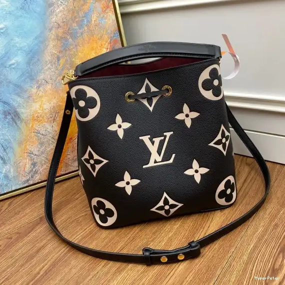 VUITTON NÉONOÉ LOUIS 0311