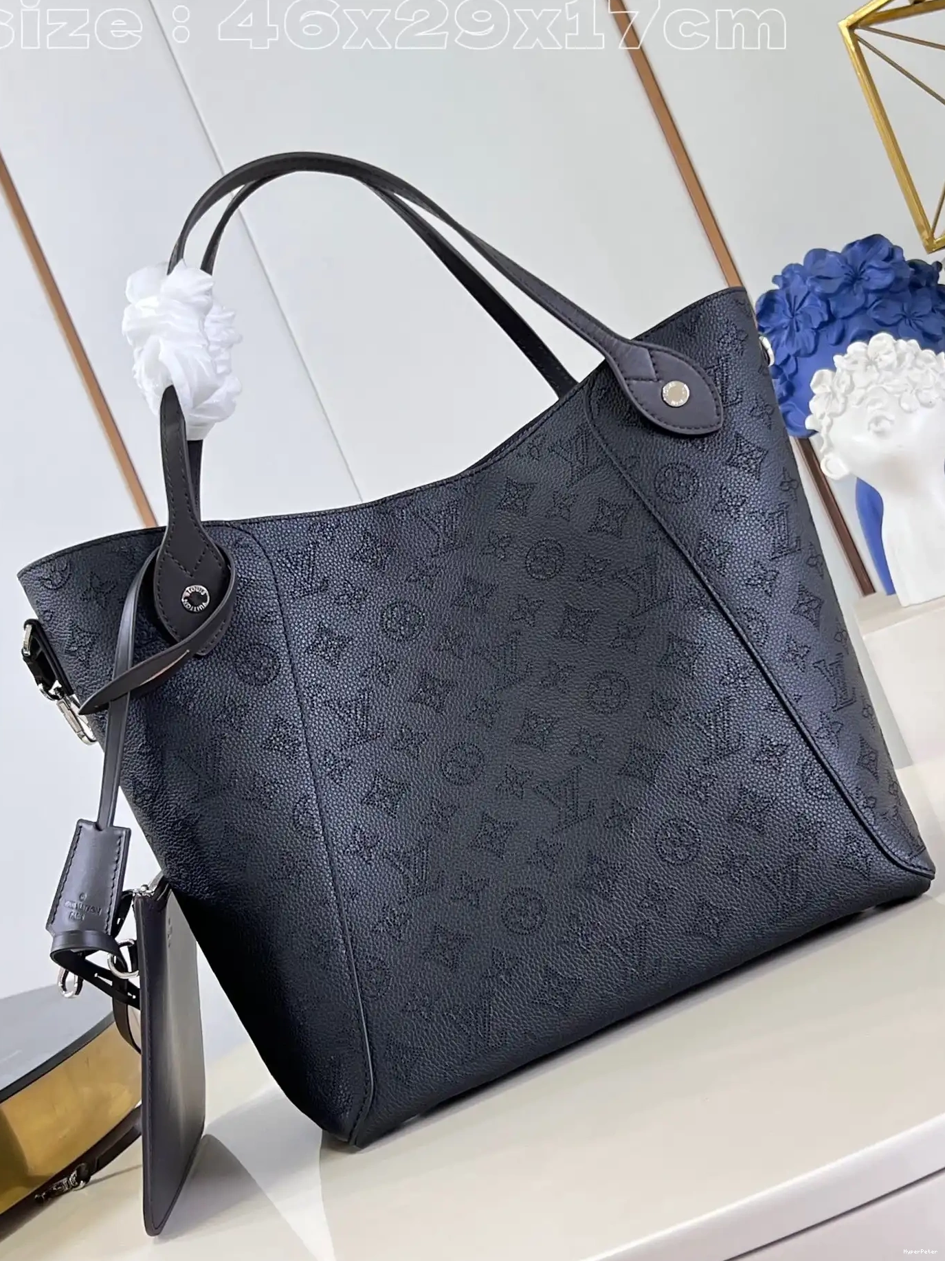 29.5 x HINA-46 VUITTON x LOUIS 17CM 0317